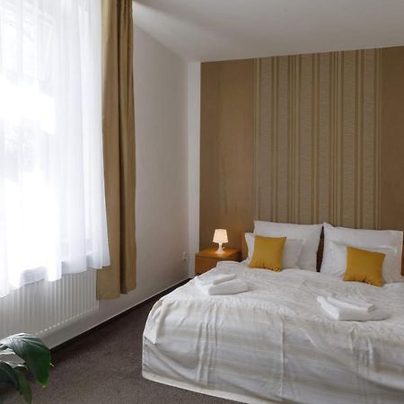 Litvan Sunset Apartments Budweis Exterior foto